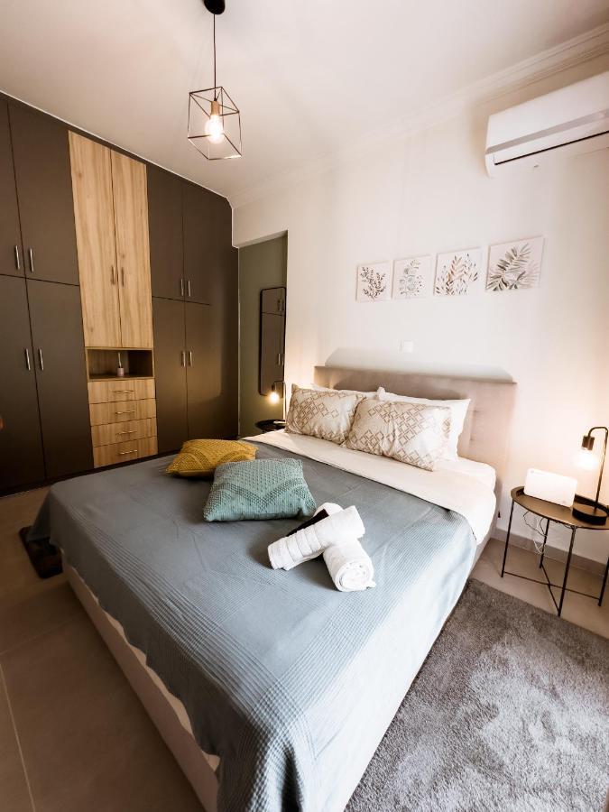 Metro Chic Haven: Modernized Urban Studio Near The Tram Athene Buitenkant foto