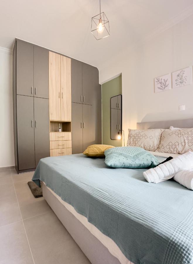Metro Chic Haven: Modernized Urban Studio Near The Tram Athene Buitenkant foto